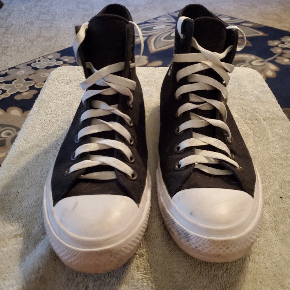 Converse high tops sneakers men's size 9